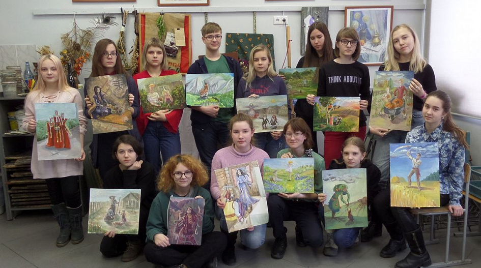 Юные барнаульские художники присоединились к Всероссийскому изобразительному диктанту