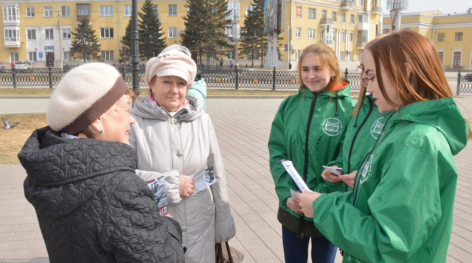 Что знают барнаульцы о Калашникове, Шукшине и освоении целины: студенты провели опрос на улице