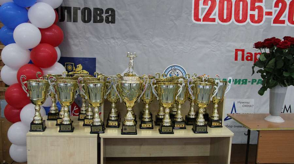 В Барнауле завершилось юношеское первенство СФО по боксу