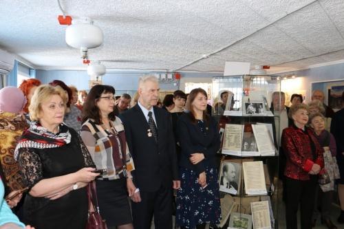 В Государственном архиве Алтайского края к Году театра в России открыли новую выставку документов