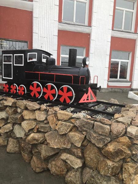 На перроне вокзала Барнаул появился новый арт-объект