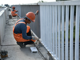 В сентябре в Алтайском крае завершат обустройство 169 пешеходных переходов и сдадут в эксплуатацию путепровод через железнодорожные пути
