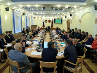 На реализацию нацпроекта «Безопасные и качественные автомобильные дороги» в Алтайском крае направлено около шести миллиардов рублей из бюджетов всех уровней