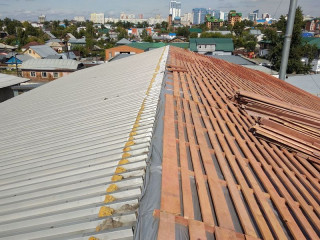 Более 4,5 миллиона рублей выделили на ремонт кровли спортивной школы олимпийского резерва в Алтайском крае