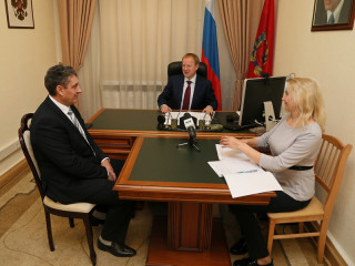 Губернатор Алтайского края Виктор Томенко провел личный прием граждан