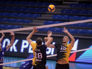 Алтайские волейболисты победили в стартовом матче второго тура предварительного этапа Кубка России