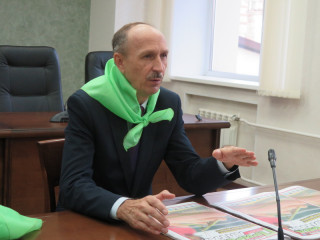 «Начни с дома своего»: участники общественной экспедиции встретились с министром природных ресурсов и экологии Алтайского края и поработали в заказнике