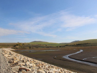 На алтайских реках Катунь, Сараса и Каим введены в эксплуатацию дамбы