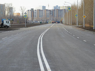 В Барнауле сдали в эксплуатацию новый участок дороги по улице Солнечная Поляна, построенный по нацпроекту