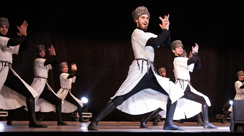 80 лет в танце и жизни: в Барнауле выступил Государственный ансамбль танца «Вайнах»