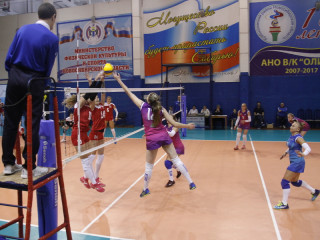 По итогам второго тура чемпионата России алтайские волейболистки занимают вторую строчку турнирной таблицы