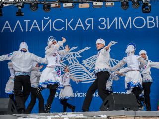 Турфирмы организуют доставку на праздник «Алтайская зимовка»