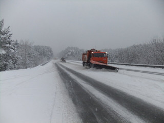 Метеостанции контролируют состояние покрытия на федеральных трассах Алтайского края по сорока показателям