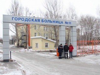 Более 70 миллионов рублей выделили на благоустройство территории двух больниц в Барнауле