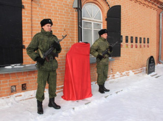 Памятный камень в честь горного инженера, путешественника и одного из первых российских разведчиков открыли в Змеиногорске Алтайского края