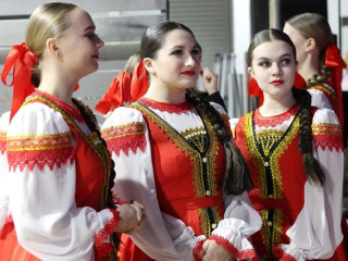 17 коллективов выступили на танцевальном конкурсе «Мы – здоровое поколение!» в Барнауле