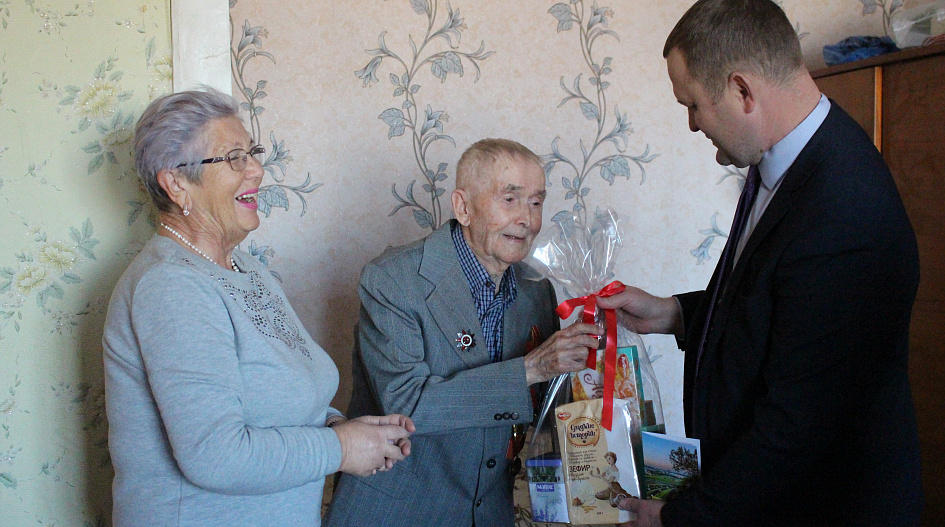 Участник Великой Отечественной войны Петр Колпаков отметил 92-летие