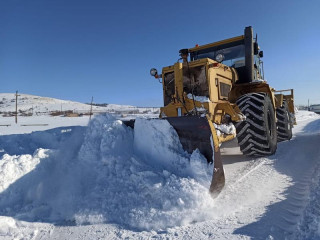 В Змеиногорском районе Алтайского края расчистили подъезды к нескольким населенным пунктам