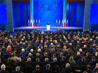 Губернатор Виктор Томенко: Озвученные в Послании Президента России инициативы коснутся абсолютного большинства жителей нашей страны