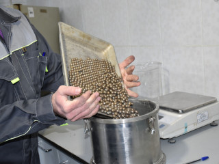 Специалисты Алтайавтодора проверяют качество материалов в преддверии строительного сезона 2020 года