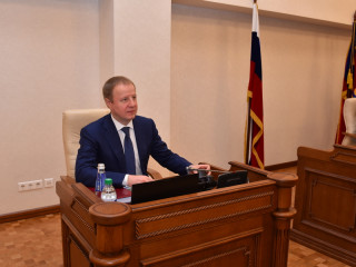 По инициативе Губернатора Алтайского края расширены формы парламентского контроля на региональном уровне