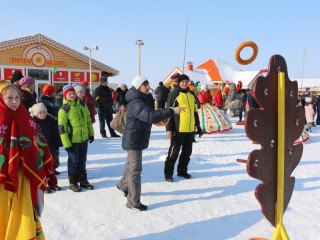 На фестивале «Сибирская Масленица» в Алтайском крае можно заработать масленичные рубли