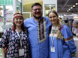 Алтайская компания презентует собственный экстракт-бар на международных туристических выставках