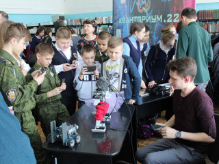 Более 200 алтайских школьников приняли участие в Дне «Кванториума» в Рубцовском районе