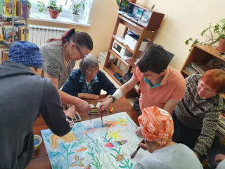 Школу арт-терапии открыли для пациентов Алтайского краевого онкологического диспансера