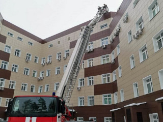 В Алтайском краевом перинатальном центре «ДАР» прошли пожарно-тактические учения