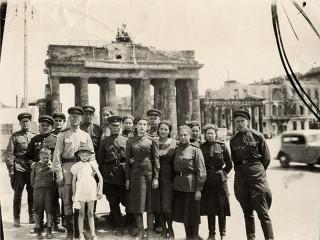 Алтайский государственный краеведческий музей представит в виртуальном формате коллекцию, посвященную Великой Отечественной войне