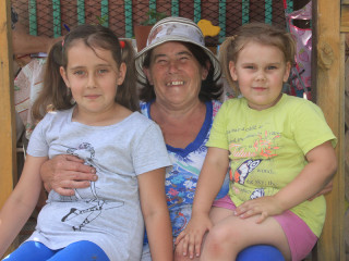 Местное издание рассказывает, как живут и работают сотрудники ковидного госпиталя в Змеиногорском районе Алтайского края