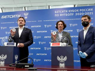 Первый матч нового сезона Кубка России алтайские футболисты сыграют в Новосибирске