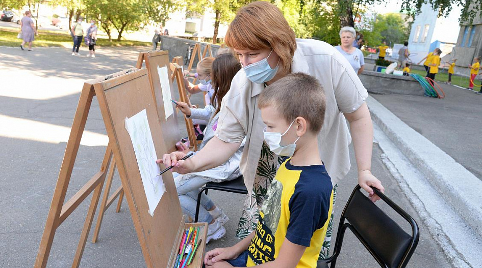 Робототехника, рисование и спорт на свежем воздухе – чем в Барнауле занимают детей на каникулах