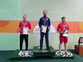 Алтайский спортсмен Сергей Каменский выиграл чемпионат России в стрельбе из малокалиберной винтовки, установив рекорд страны