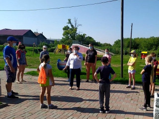 135 учеников Тюменцевского района Алтайского края приняли участие в акции «Игры нашего двора»