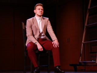 Молодежный театр Алтая открывает сезон премьерой спектакля «Гамлет»