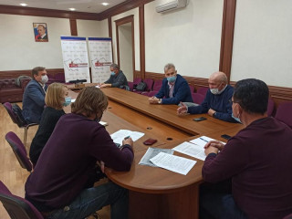 Общественная палата Алтайского края намерена вести системный контроль организации горячего питания в школах региона