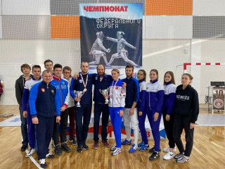 Сборная Алтайского края стала серебряным призером командного состязания чемпионата Сибирского федерального округа по фехтованию на сабле