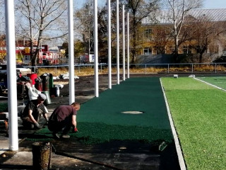 На строительство полноразмерного футбольного поля в Славгороде Алтайского края направили 39 миллионов рублей