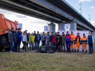В рамках Всероссийской экологической акции «Вода России» в Барнауле очистили берег Оби
