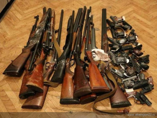 Жителям Алтайского края в качестве вознаграждения за добровольную сдачу незаконно хранящегося оружия выплатили почти 150 тысяч рублей