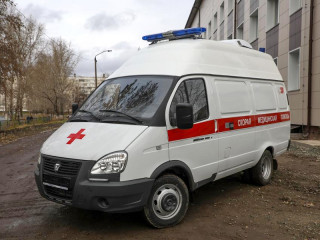 Алтайское предприятие приобрело автомобиль скорой помощи для больницы Заринска