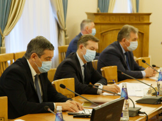 Статус педагогического работника закрепят законом Алтайского края