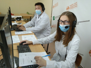 Специалисты Центра дистанционного наблюдения за больными с коронавирусной инфекцией провели в Алтайском крае свыше 177 тысяч консультаций