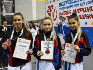 20 медалей завоевали алтайские спортсмены на Всероссийском Кубке маршала Александра Покрышкина по карате WKF