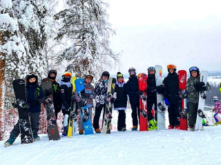 Сборные команды Алтайского края по горнолыжному спорту и сноуборду тренируются на горнолыжном курорте региона
