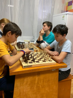 В Алтайском крае продолжают реализовывать проект обучения шахматам