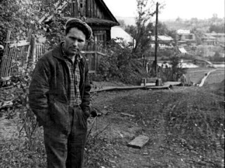 Более 30 фотографий, посвященных фильмам Василия Шукшина, представили на выездной выставке в Горном Алтае