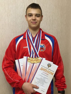 Алтайский спортсмен выиграл четыре золотые медали на юниорском первенстве России по подводному спорту